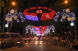 TP Hồ Chí Minh lung linh trong đêm Giáng sinh